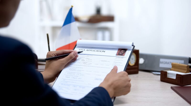 Benefits of Hiring A Good Immigration Lawyer