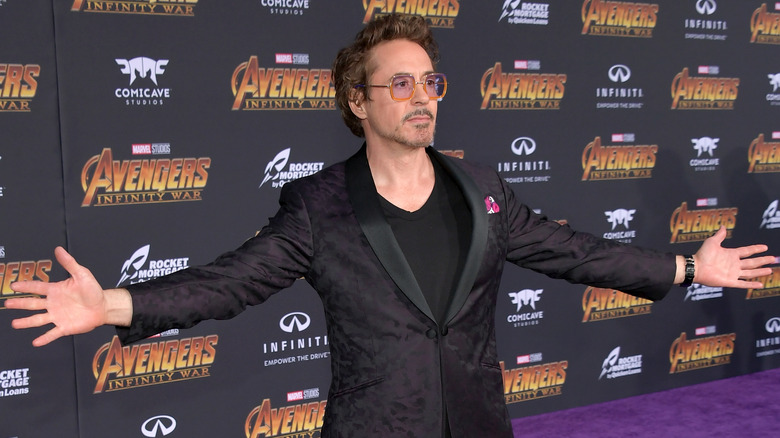 Robert Downey Jr. Net Worth 2021 – Salary, Earnings, Assets