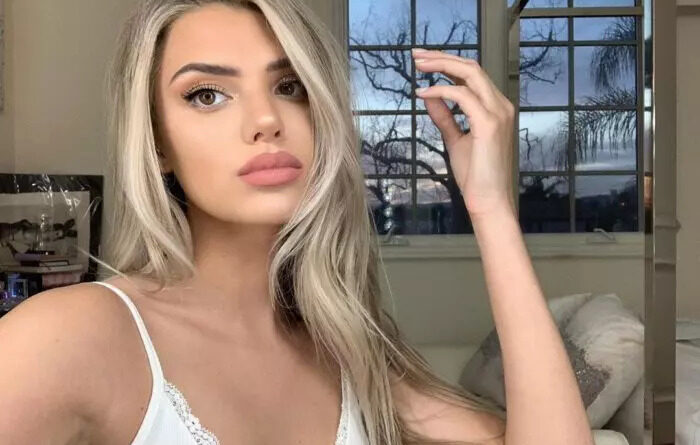 Alissa Violet Net Worth 2021