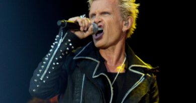 Billy Idol Net Worth – Biography, Career, Spouse And More