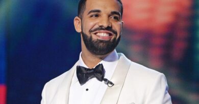 Drake Net Worth 2021: Bio, Facts, Age, Kids, Girlfriend